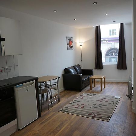 Town Centre Apartments Dewsbury Exterior foto